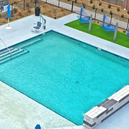 Downtown Augusta Beauty 2 Bed Apt エクステリア 写真